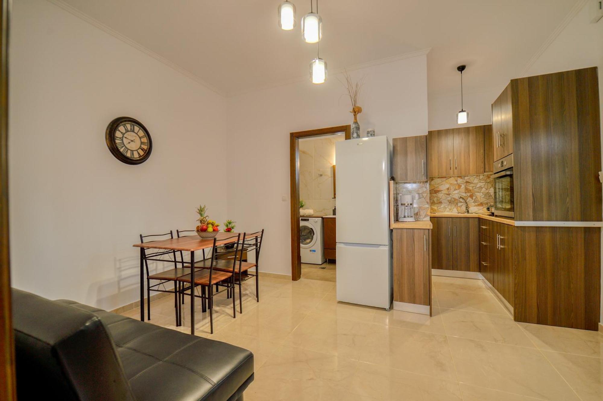 Baloma Apartment ฟาลาซาร์นา ภายนอก รูปภาพ